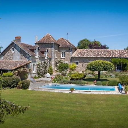 Chambres D'Hotes La Pocterie Vouneuil-sur-Vienne Exteriör bild