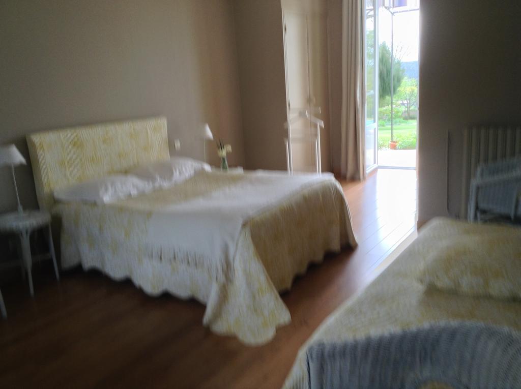 Chambres D'Hotes La Pocterie Vouneuil-sur-Vienne Exteriör bild